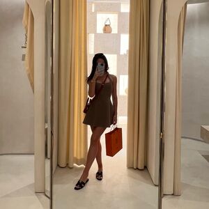 Meet your Posher, Carolina